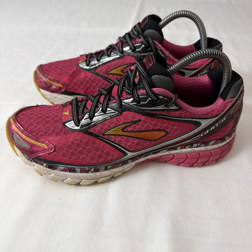 Brooks Ghost 7 Women's Size 9 Medium Running Shoes Pink Gym Yoga Casual Used Fit
